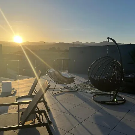 The Golden Oasis Penthouse Daire