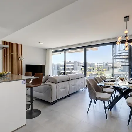 The Golden Oasis Penthouse Appartement