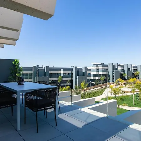 The Golden Oasis Penthouse Appartement *